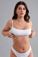 Load image into Gallery viewer, chloe crop white